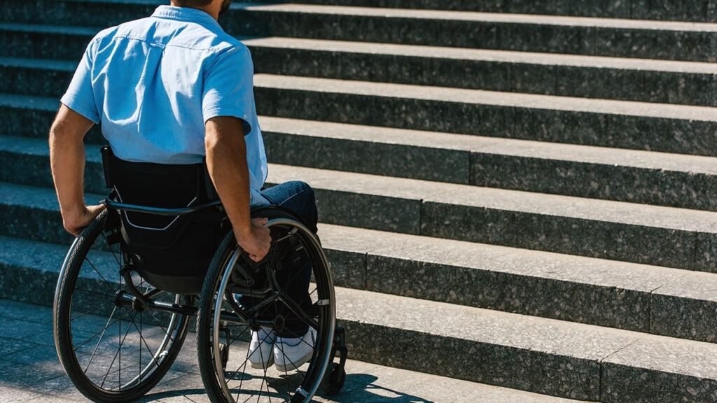 Des hommes armés ont attaqué des personnes handicapées dans les locaux du Foyer St-Vincent